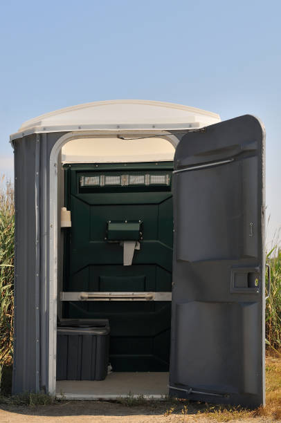 Best Porta potty rental near me  in Kinston, NC